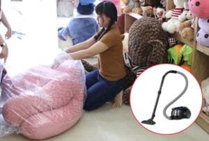 Blog 4 hút chân không gấu bông bằng máy hút bụi